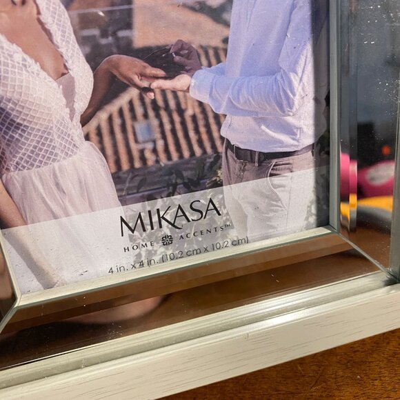 Mikasa 4x4" White Wood & Mirrored Glass Picture Frame Home Accents - Picture 3 of 8